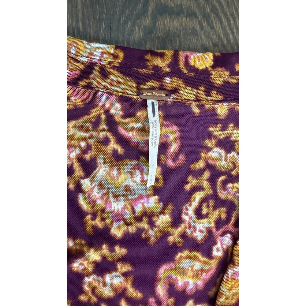 FREE PEOPLE Lucky Shirtee In Cosmo Paisley Ruched V Neck  SHIRT Mesh Boho y2k L - Picture 7 of 10